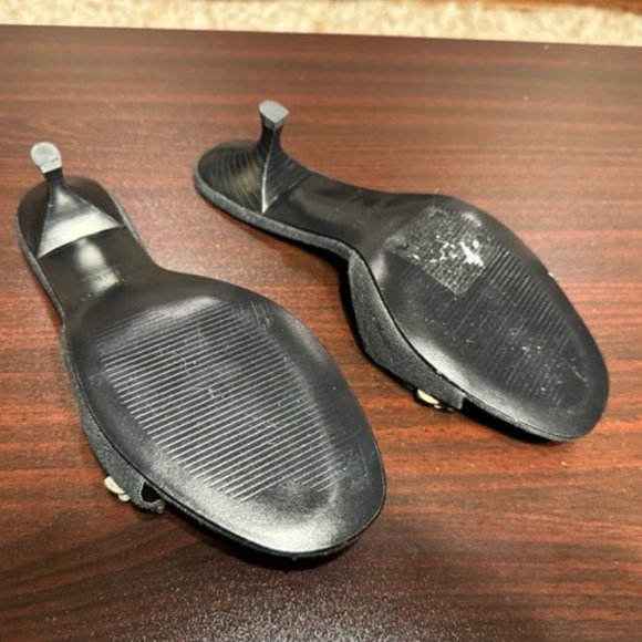 Size 10B UNISA Black Canvas / Brown Shell Kitten Heel Sandals - Picture 5 of 5